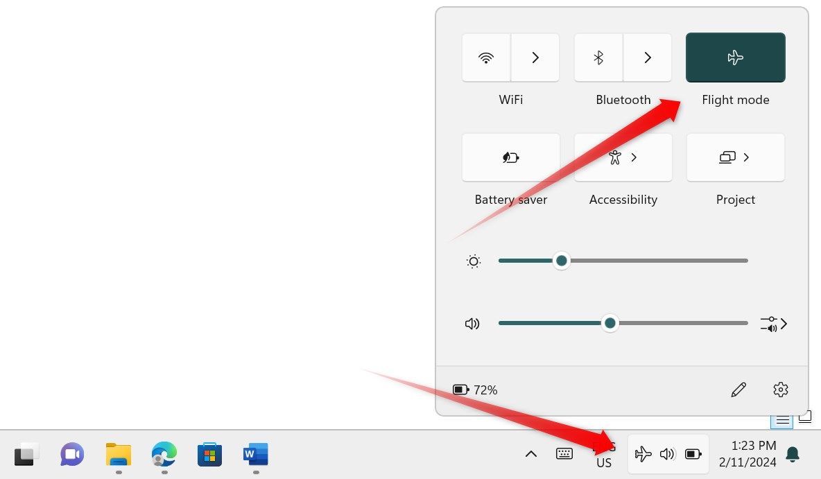 Turning off the flight mode on Windows 11.