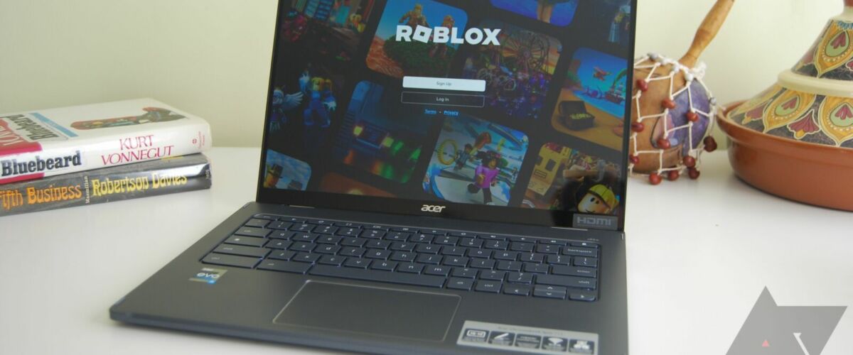 The Roblox homescreen displayed on a Chromebook