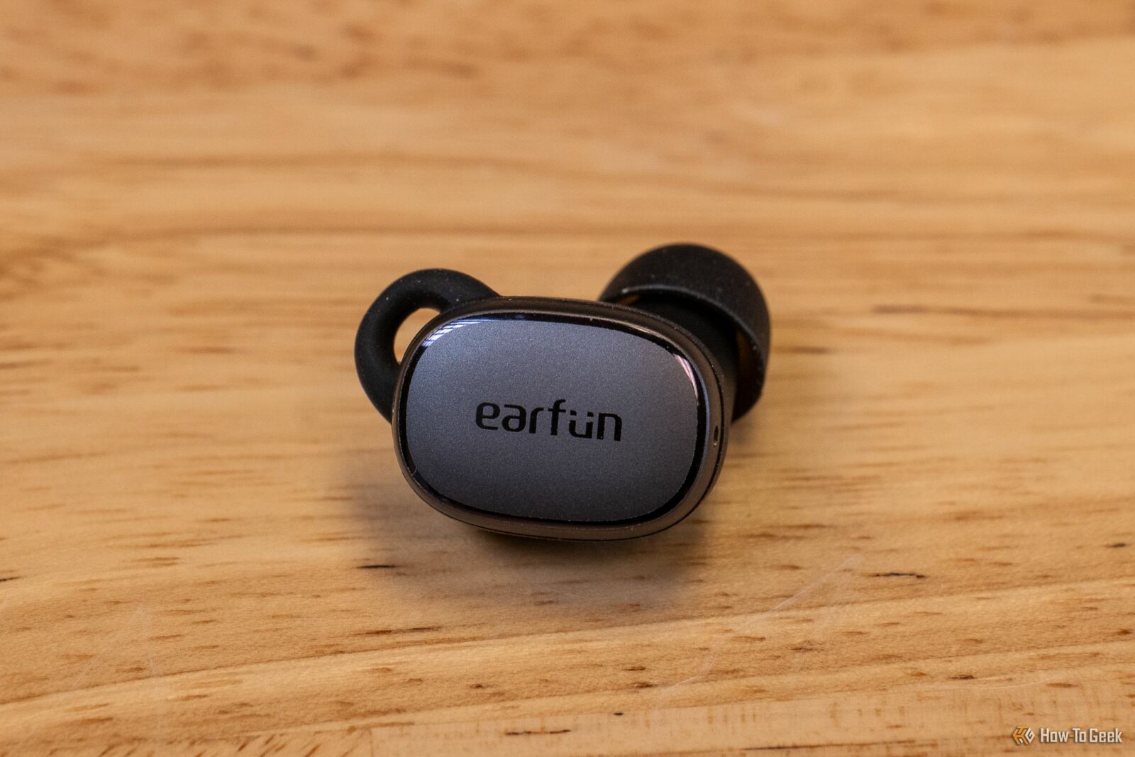 Single Earfun Free Pro 3 earbud